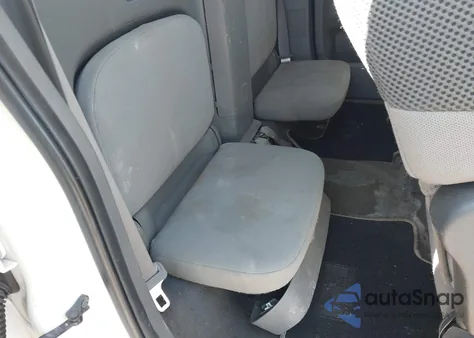 2006 Nissan Frontier Xe z USA, uszkodzony, nr VIN 1N6BD06T56C445479